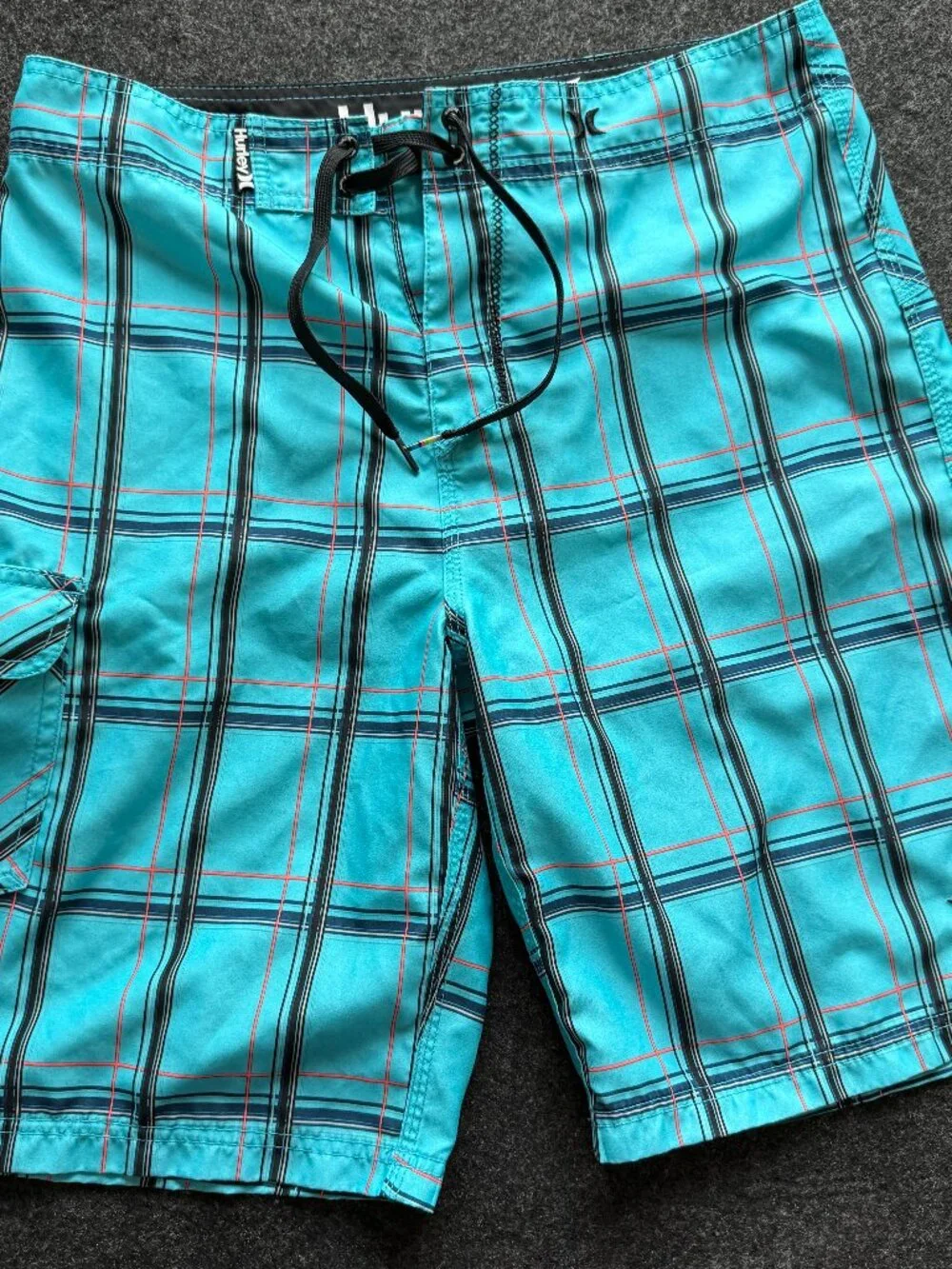 Hurley Men's Blue Plaid Board Shorts Size 31